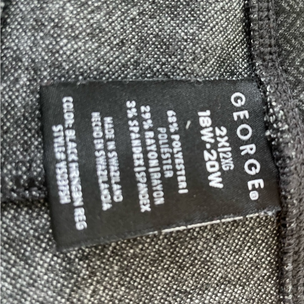 XXL dress stretchy slacks with no pockets.